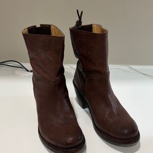 FRYE Carmen Back Lace Short Western Leather Boots Size 7